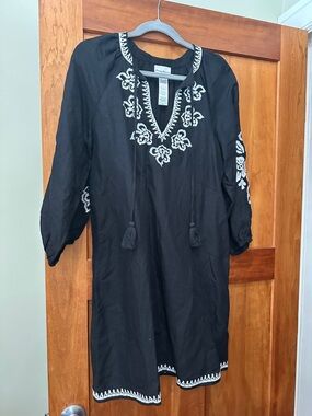 Tommy Bahama Black linen Embroidered V-Neck Dress or bathing cover up